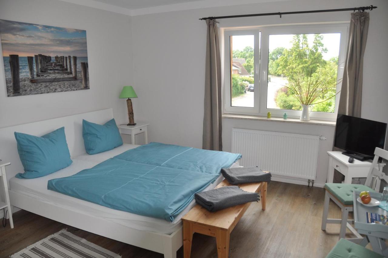 Hotel & Ferienunterkuenfte Hus Seeblick 페마른 외부 사진